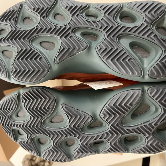 Yeezy 700 Copper Fade Sneakers - Picture 5 of 8